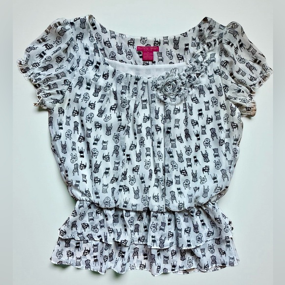 Sunny Leigh Tops - Sunny Leigh Black and White Chair Pattern Blouse